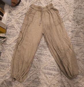ZARA Relaxed Linen Cargo Pants with Ties at the Ankle